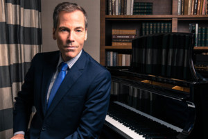 Nelson Aspen Makes West End Cabaret Debut Image