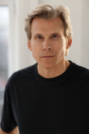 Emmy-Nominated Star Grant Aleksander To Perform Off-Broadway In PERFECT CRIME Image
