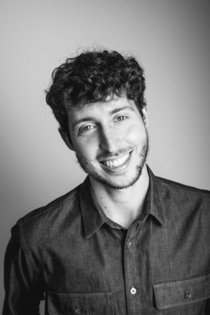 Cherry Lane Theatre Presents MAX STOSSEL LIVE: WORDS THAT MOVE Image