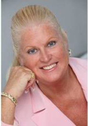Queen Of Clean Kim Woodburn To Star In SNOW WHITE At Liverpool Epstein Theatre Image
