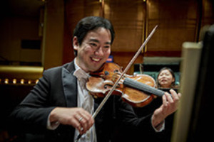 Juraj Valuha To Conduct NY Philharmonic With Concertmaster Frank Huang As Soloist Image