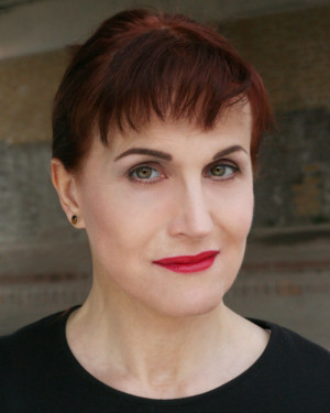 FASCINATING AIDA's Adele Anderson Joins Cast Of DOCTOR DOLITTLE Image