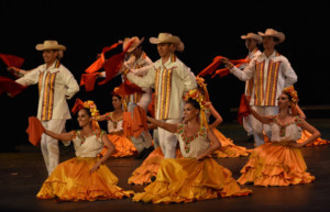 Coreografías De La Olimpiada Cultural De 1968 Volvieron Al Escenario Con El Ballet Folklórico De México 