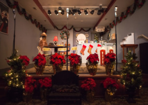Oil Lamp Theater Presents IT'S A WONDERFUL LIFE Image