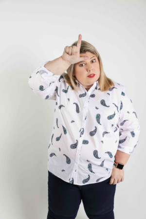 URZILA CARLSON RECKONS YOU'RE A LOSER To Tour Australia Image