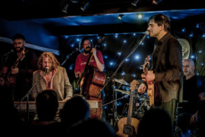 Hothouse Flowers Celebrate New Year's Eve In Association With Murphy's Stout Image