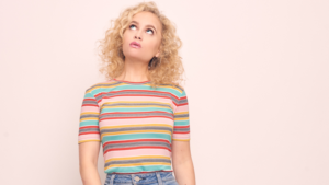 Amanda Jane Cooper Soars SOMEWHERE OVER THE RAINBOW at 54 Below Image