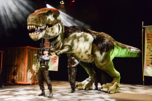 DINOSAUR WORLD LIVE Announces New Cast For 2019 UK Tour Image