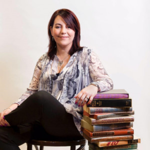 Perth Author Rachael Johns Comes To Nedlands Library Image