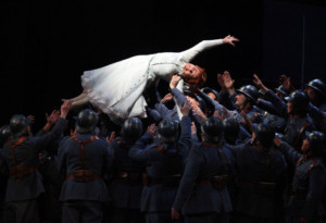Players Screen LA FILLE DU REGIMENT From The MET Opera Image
