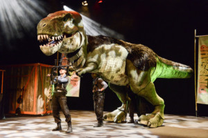 DINOSAUR WORLD LIVE Brings Roar-some Puppetry To The Belgrade Theatre 