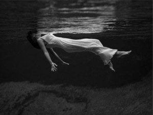 Veterans Of Immersive Theater to Perform in GIRL INSIDE THE MIRROR Image