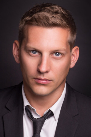 Hollyoaks Actor James Sutton To Star In ROPE At Queen's Theatre Hornchurch 
