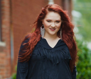 Country Artist Kristen Kae Signs Record Deal With Heart Songs Records Image