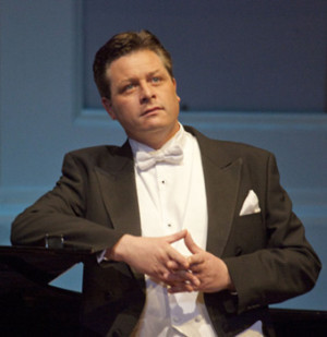 Tenor Anthony Kearns To Perform At The 2018 National Christmas Tree Lighting Ceremony Image