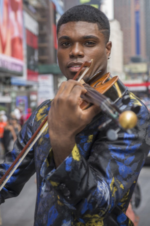 Edward W. Hardy to Bring SIX VIOLINS to The Cutting Room This Saturday Image