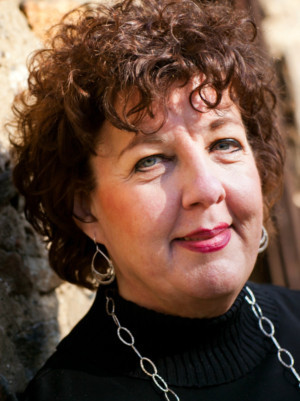 Ms. Susan Wefel Will Be Guest Narrator for Academy of International Ballet's NUTCRACKER Image