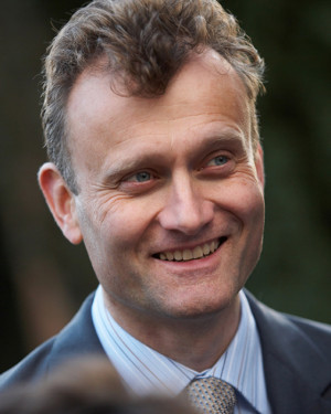 Hugh Dennis Leads Killer Cast For TRIAL OF RICHARD III Image