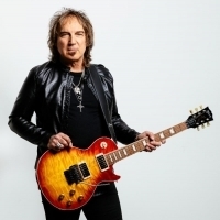 Dave Amato and Gibson Announce World Premiere Of New Custom Shop Photo