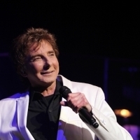 VIDEO: Barry Manilow Performs His Classic Hit LET FREEDOM RING For America's Independ Video