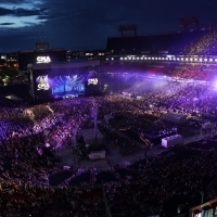 CMA Fest Delivers Epic Surprise Performances And Sold Out Crowds Photo