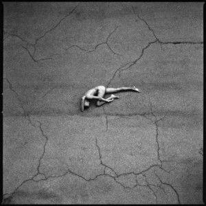 Saro Returns with New EP 'Die Alone' Image