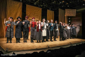 FIDDLER ON THE ROOF, IN YIDDISH Hosts Refugee Audience In Honor Of World Refugee Day Image