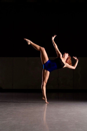 B. MOORE DANCE Makes Its Company Debut in 3D VISION Image