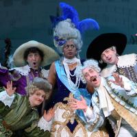 Photo Flash: ANIMAL CRACKERS at the Goodman Theatre