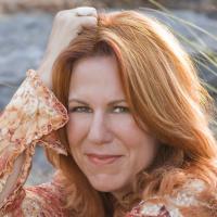 Victoria Shaw Goes Solo at Birdland on August 10 in "Under the Covers...Alone and…