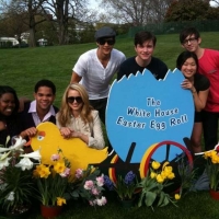 TWITTER WATCH: Lea Michele 'The cast on the White House lawn!' Video
