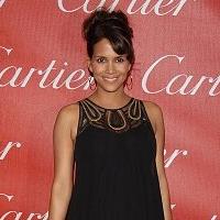 Halle Berry Hosts AN EVENING OF AWARENESS to Benefit The Jenesse Center Inc., 11/16