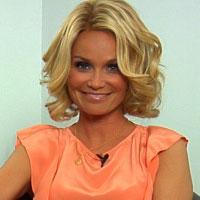STAGE TUBE: Kristin Chenoweth On LXTV's 'CAN'T LIVE WITHOUT' Video