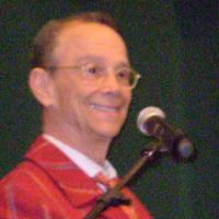 Photo Flash: Joel Grey Celebrates '1.3 - Images from My Phone' at Barnes and Noble…