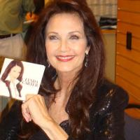 Photo Coverage: Lynda Carter Celebrates 'At Last' CD Release At Barnes & Noble Lincol Video