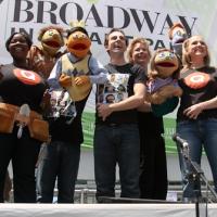 Photo Coverage: '106.7 Lite Fm Presents BROADWAY IN BRYANT PARK 2009' Begins Performa Video