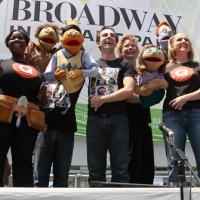 Photo Coverage: '106.7 Lite Fm Presents BROADWAY IN BRYANT PARK 2009' Begins…