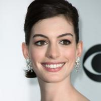 Anne Hathaway Makes A Return Visit to FOX's THE SIMPSONS on January 10, 2010 Video