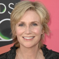 Outfest Honors GLEE's Jane Lynch with Achievement Award, 7/8 Video