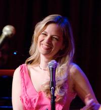 Photo Flash: Amanda Yesnowitz's 'Wordland: A Night Without Ballads. Except For One. Maybe,' at Birdland on January 18 