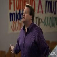 STAGE TUBE: MODERN FAMILY Gets Musical! Video