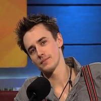STAGE TUBE: SPIDERMAN's Reeve Carney Plays Coy About Off-Stage Romance with Co-Star J Video