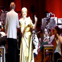 STAGE TUBE: Julie Andrews Performs Do-Re-Me at London's O2 Video