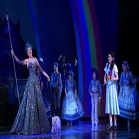 BWW TV: Around the Broadway World - THE WIZARD OF OZ Special - 'Munchkinland'  Video