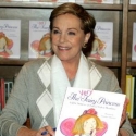 Photo Coverage: Julie Andrews Holds Book Signing Video