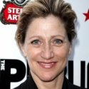 Edie Falco Wins 2010 Emmy for Best Lead Actress in a Comedy Video