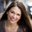 Sutton Foster Comes To Irvington Town Hall 12/12 Video