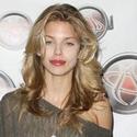Photo Coverage: AnnaLynne McCord Visits Gifiting Services Video