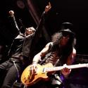Photo Flash: Slash And Myles Kennedy Perform In Berlin