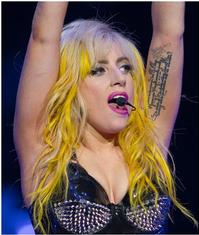 Photo_Coverage_Lady_Gaga_Performs_at_the_MGM_Grand_20000101